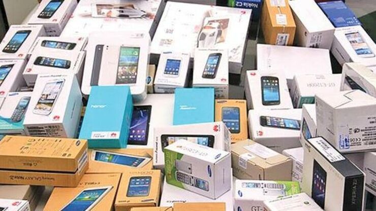 بر اساس اطلاعیه سامانه جامع تجارت، ثبت سفارش برخی مدل‌های تلفن همراه منوط به تامین ارز از محل صادرات خود شده است.