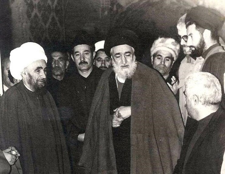 یادی از آیت ا... مدنی دومین شهید محراب و نماینده امام خمینی (ره) در آذربایجان شرقی که ۲۰ شهریور ۱۳۶۰ توسط گروهک منافقین به شهادت رسید.