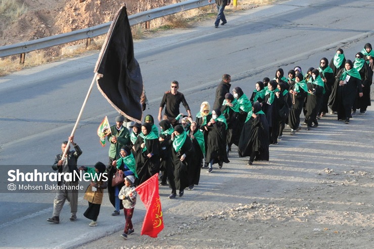 پیش‌بینی می‌شود امسال بین ۵۰۰ تا ۶۰۰ هزار زائر پیاده در دهه آخر صفر به مشهد مشرف شوند، که معمولا در طول مسیر حرکت کاروان‌ها به جمعیت آن‌ها افزوده می‌شود و علاقه‌مندان به زیارت در راه به آن‌ها می‌پیوندند.
