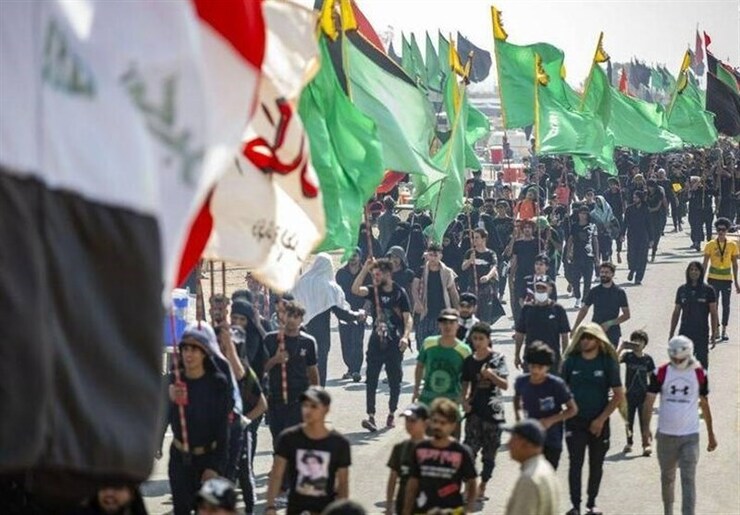 حجت الاسلام عبدالکریم پاک نیا معتقد است، مراسم اربعین قدرتمندترین رسانه شیعه در جهان اسلام را به خودی خود به کار می‌اندازد؛ به طوری که بعد از گذشت چهارده قرن می‌توان دریافت اربعین یک رسانه قدرتمندی است که  می‌تواند در انسان‌ها تأثیر بگذارد.