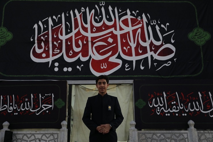 امام‌حسین(ع) نماد آزادگی و آزادمردی است. به‌همین دلیل فقط شیعیان نیستند که علاقه‌مند و دلداده آن حضرتند.