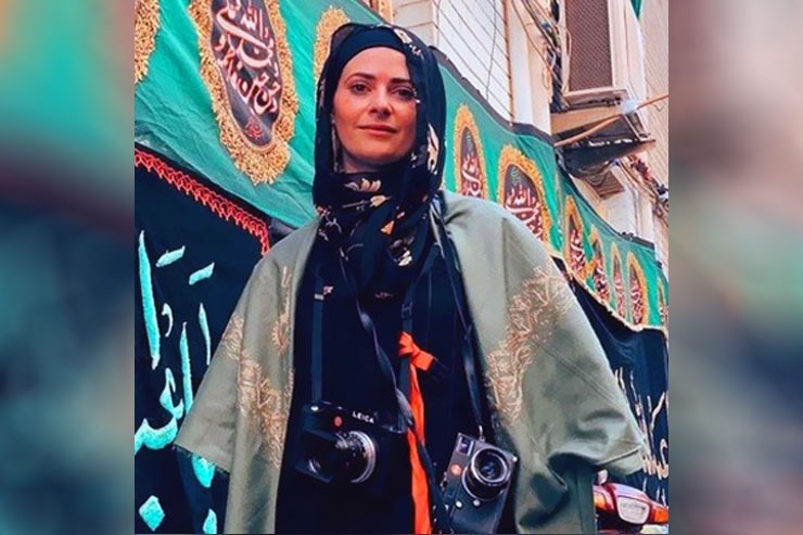 امیلی گارث ویت زنی بود که نخستین بار نه به خاطر عکس‌های اربعین او، که برای اشک‌های بی اختیارش بر ایوان حرم سیدالشهدا (ع) در فضای مجازی دیده شد.