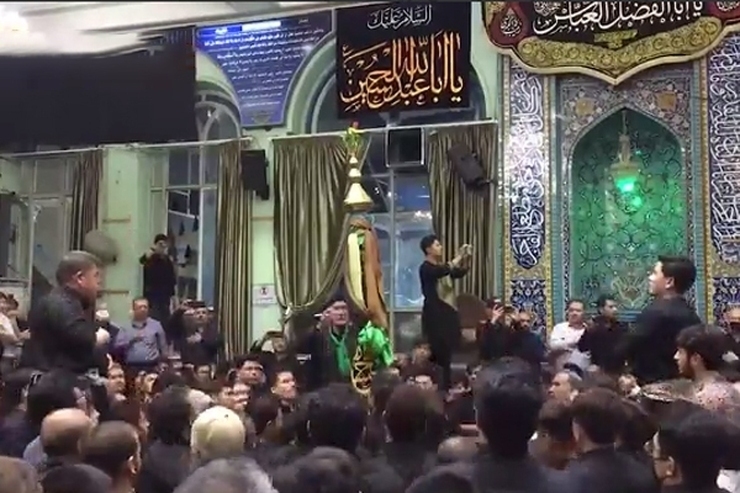 همزمان با روز اربعین، عزاداران افغانستانی با دل های آکنده از عشق امام حسین (ع) و با فریاد لبیک یا حسین دل هارا روانه دبار عشق کرده‌اند.