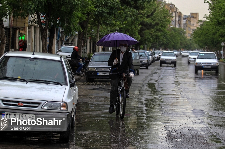 رئیس مرکز ملی پیش‌بینی و مدیریت بحران مخاطرات وضع هوا از وقوع رگبار در جنوب و غرب کشورو خیزش گرد و خاک در استان‌های کرمانشاه، ایلام و خوزستان خبر داد.