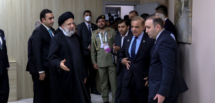 شهباز شریف روز دوشنبه از لندن راهی ایالات متحده آمریکا شد. جایی که وی قرار است در مجمع عمومی سازمان ملل واقع در نیویورک شرکت کند.