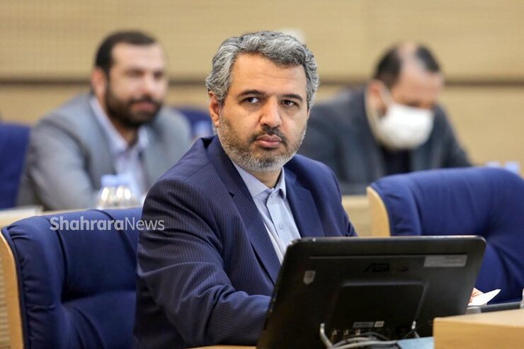 رئیس کمیسیون عمران، حمل‌ونقل و ترافیک شورای اسلامی شهر مشهد مقدس گفت: با توجه به درخواست‌های مردمی و هماهنگی صورت گرفته با شهرداری، نهضت هرس درختانی که در مسیر‌های دوچرخه سرگیر هستند و یا فضای سبزی که به این مسیر‌ها تجاوز کرده، آغاز شده است.