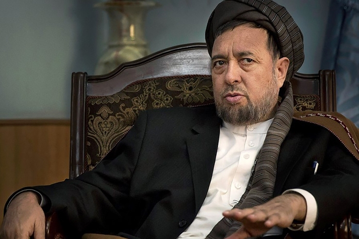 رئیس حزب وحدت مردم افغانستان گفته است که مذهب جعفری خط سرخ ما است کسی با آن بازی نکند که از جرگه ما طرد می‌شود.