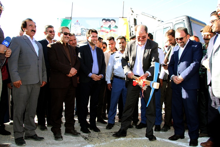 مدیرعامل شرکت گاز خراسان رضوی گفت: در راستای تحقق مصوبات سفر ریاست محترم جمهوری به استان، عملیات اجرایی گازرسانی به شهر باجگیران به عنوان تنها شهر فاقد گاز استان آغاز شد.