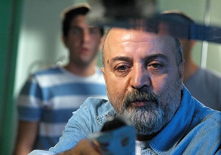 فیلمنامه مینی سریال «ترور» با موضوع روایتی از ترور نافرجام سردار حاج قاسم سلیمانی با همکاری سیروس مقدم در حال بازنویسی است.