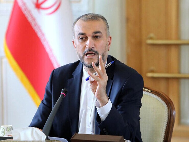 وزیر امور خارجه نوشت: به خانواده‌هایی که عزیزانشان در عراق هستند اطمینان می‌دهم وزارت خارجه در حال هماهنگی برای حفظ سلامت زوار ایرانی است.