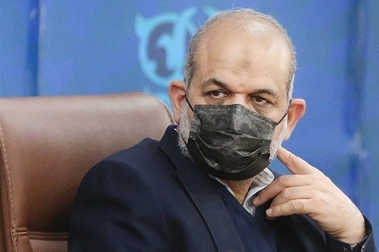 وزیر کشور از زائران اربعین حسینی درخواست کرد که حداقل یک روز صبر کنند و بعد به مرزها بروند.