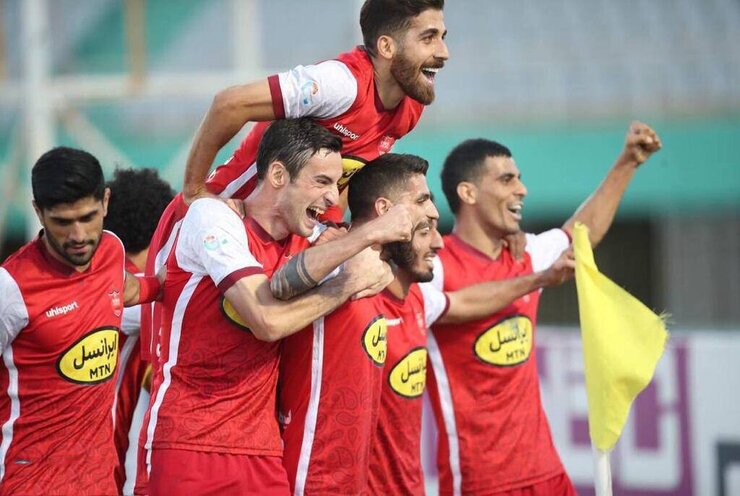 تیم فوتبال پرسپولیس موفق شد صنعت نفت آبادان را با گلزنی لوکادیا شکست دهد.