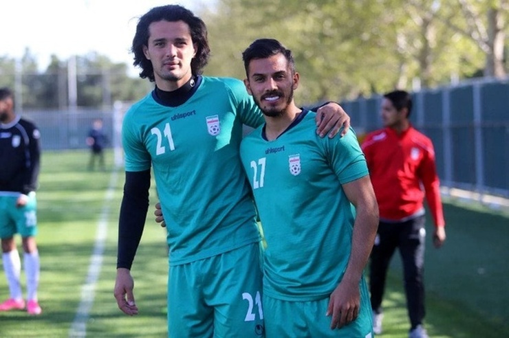 تیم ملی فوتبال ایران در شرایطی مقابل تیم ملی اروگوئه قرار گرفت که ابوالفضل جلالی، مدافع چپ تیم استقلال ازابتدا در ترکیب اصلی قرار داشت.