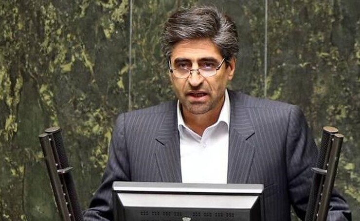 نماینده مردم ورزقان در مجلس گفت: زاهدی وفا هوشمندسازی، داده محور کردن، شفافیت، ایجاد ارتباط بین شرکت‌ها و سازمان‌های این زیرمجموعه را در دستورکار خود دارد.
