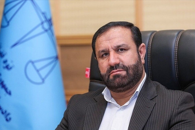 دادستان عمومی و انقلاب تهران گفت: بعد از فرمان رهبر انقلاب درمورد تمیز قائل شدن جوانان و نوجوانانی‌ که براثر هیجان ناشی از ملاحظه یک برنامه اینترنتی به خیابان می‌آیند و تاکید رییس قوه قضاییه درمورد رسیدگی فوری به وضعیت افراد بازداشت شده ۴۰۰ نفر از زندانی‌های متنبع شده اغتشاشات اخیر آزاد شدند.