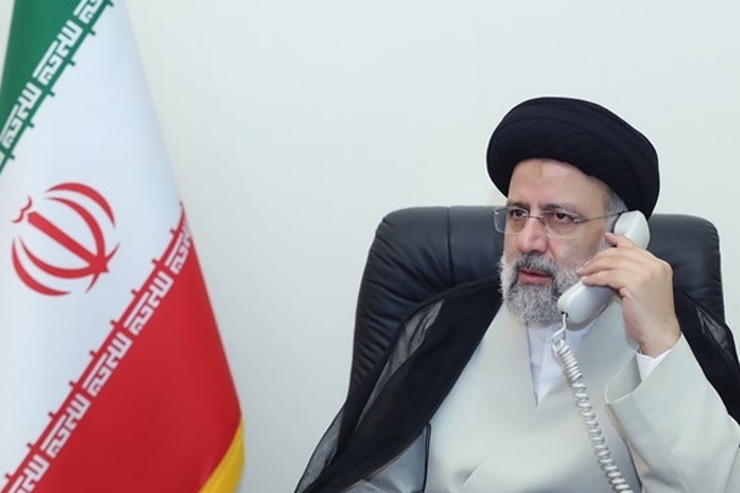 رئیس جمهور در گفت‌وگوی تلفنی با استاندار آذربایجان غربی بر اتخاذ تمهیدات لازم برای تامین سرپناه مناسب برای زلزله‌زدگان این استان پیش از آغاز فصل سرما تاکید کرد.