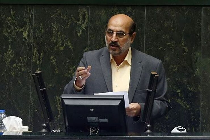نماینده مردم قزوین، آبیک و البرز در مجلس از تعطیل شدن پرداخت وام ۱۸ درصد به بهانه سود کم آن و دستور بانک مرکزی درباره ناترازی بانک‌ها، انتقاد کرد.