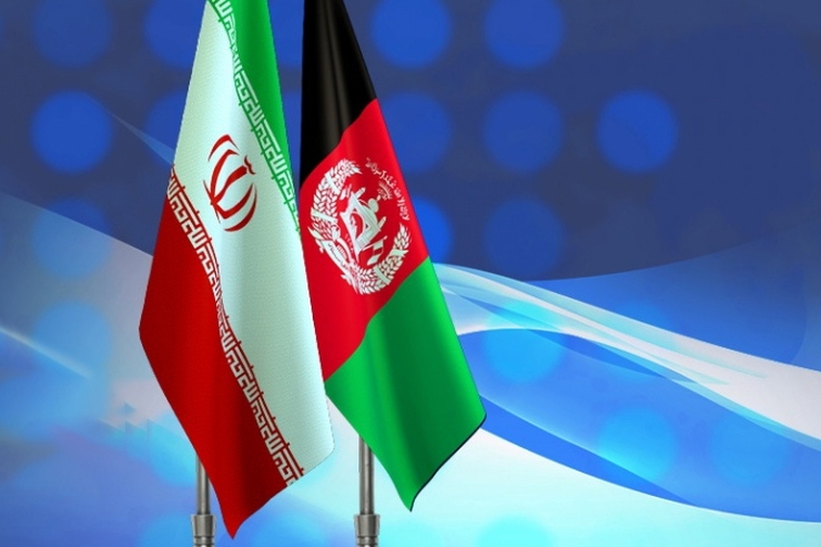 وجود اشتراکات فرهنگی، زبانی و تاریخی میان ایران و افغانستان کشور ما را به مقصدی مطلوب برای سرمایه‌گذاران افغانستانی تبدیل کرده است. یک تبعه خارجی با سرمایه‌گذاری حداقل ۳ میلیارد تومان می‌تواند در ایران اقامت بگیرد.