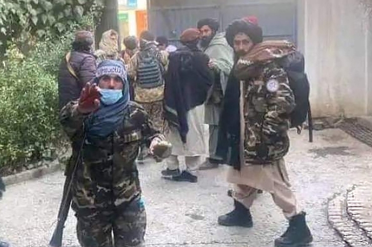 والی گروه طالبان به مسئولان و ولسوالان این ولایت گفته است، که بدون اجازه هیچکس نباید به بازرسی خانه ها بپردازند.