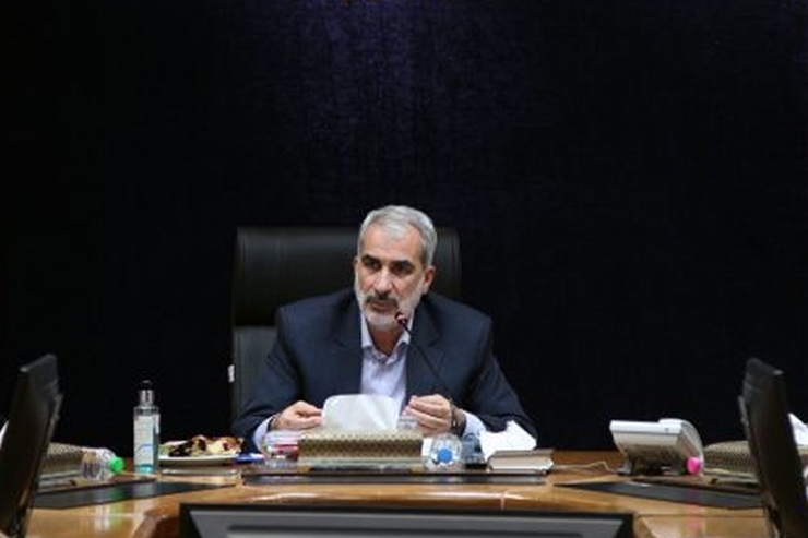 وزیر آموزش و پرورش ضمن ابلاغ بخشنامه الزامات سامانه‌‎های الکترونیکی آموزش و پرورش و شبکه آموزشی دانش آموز (شاد)، اعلام کرد که نسخه جدید شاد به‌زودی در دسترس همه مدیران مدارس قرار می‌گیرد و لازم است به کلیه معلمان، دانش‌آموزان، عوامل اجرایی و خانواده‌ها تأکید شود تا با به‌روزرسانی آن، امکان دسترسی به ابزارها و خدمات جدید شاد را فراهم کنند.