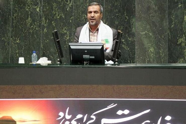 حسین خسروی اسفزار نماینده مردم بیرجند در مجلس شورای اسلامی در حین نطق خود در صحن علنی مجلس شورای اسلامی بیهوش شد.