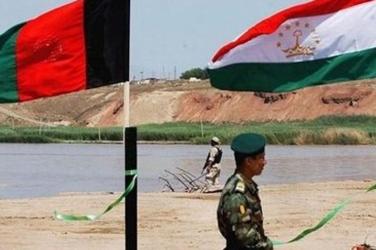 تاجیکستان در چارچوب اجرای برنامه اقدام ملی قطعنامه ۱۵۴۰ شورای امنیت سازمان ملل متحد، تجهیزات نظامی برای تقویت امنیت در مرز با افغانستان دریافت کرد.
