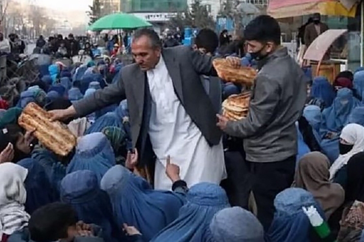 سازمان جهانی غذا (فائو) می‌گوید که حدود ۶ میلیون نفر در افغانستان با گرسنگی شدید مواجه هستند.
