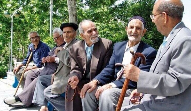 بازنشستگانی که سال قبل بازنشست شده‌اند، هنوز موفق به دریافت پاداش پایان خدمت خود نشده‌اند؛ وعده‌ها برای پرداخت تا پایان شهریور نیز به نتیجه نرسید.