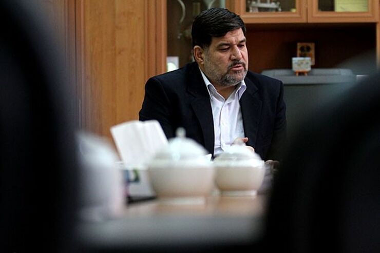 علی اکبر هاشمی جواهری مدیر کل اداره ورزش و جوانان استان خراسان رضوی عامل اصلی ناکامی‌های فوتبال این استان را مدیریت احسان اصولی می‌داند.