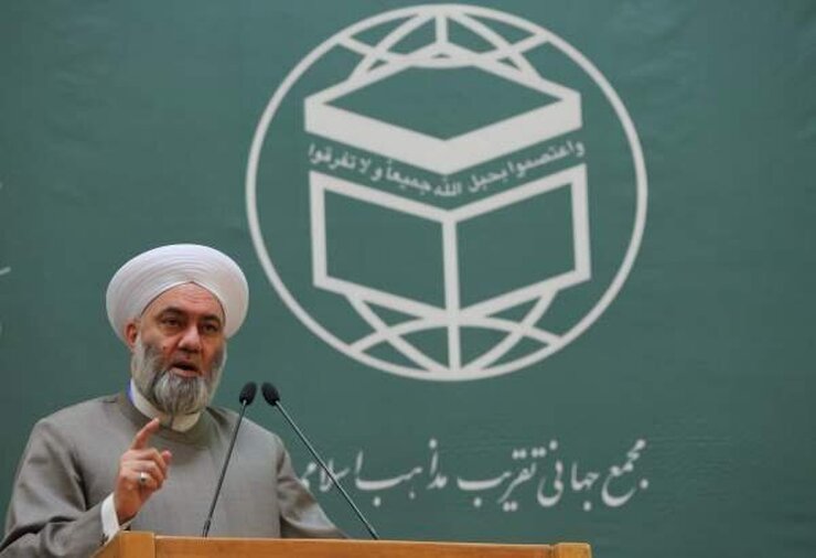 به گفته رئیس جماعت علمای اهل سنت عراق امروز مردم ایران که مطیع رهبر خود و حامی ملت‌های مظلوم جهان هستند، مورد هدف دشمنان واقع شده‌اند که باید در مقابل آن هوشیارانه عمل کرد.