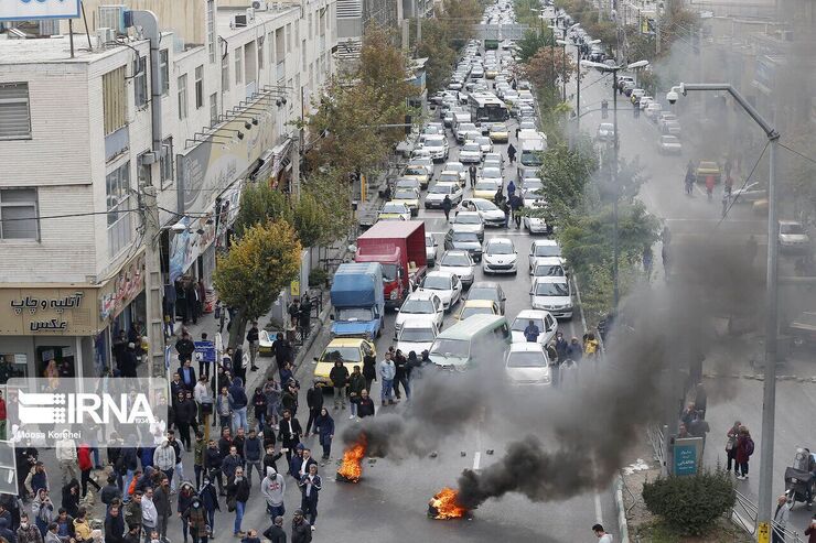 دکتر مجید بهستانی عضو هیأت علمی دانشگاه در مطلبی که در روزنامه ایران منتشر کرده است دلایل خود را برای موضوع که «جنبش فعلی فراگیر نیست» بیان کرده است.