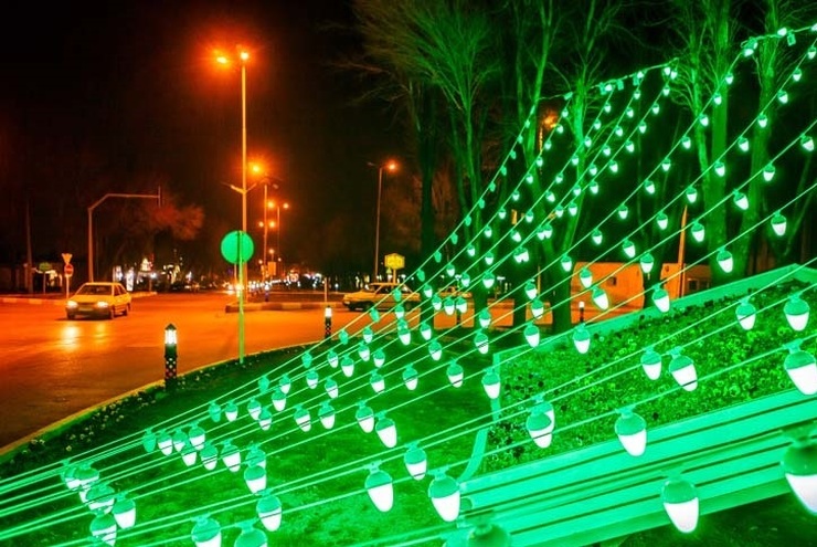درخواست شهروند برای رفع نقص سیستم روشنایی در بلوار رسالت و پاسخ روابط عمومی شهرداری منطقه سه مشهد.