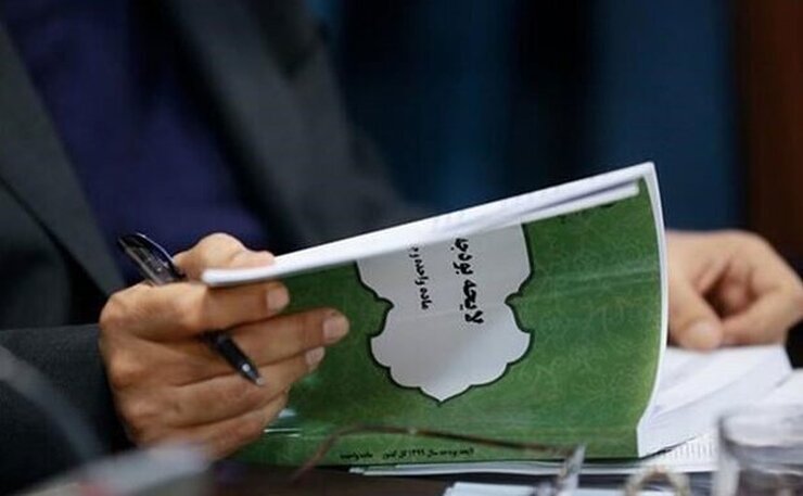 رئیس کمیسیون اقتصادی مجلس شورای اسلامی از احتمال تمدید یکساله برنامه ششم توسعه خبر داد و گفت: لایحه بودجه ۱۴۰۲، پانزدهم آذر ماه سال جاری به مجلس می‌رسد.
