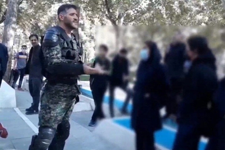 یک مأمور یگان‌ ویژه در گفت‌وگویی صمیمانه با دختران دهه هشتادی نسبت به رفتار آنان توصیه‌هایی را ارائه کرد.