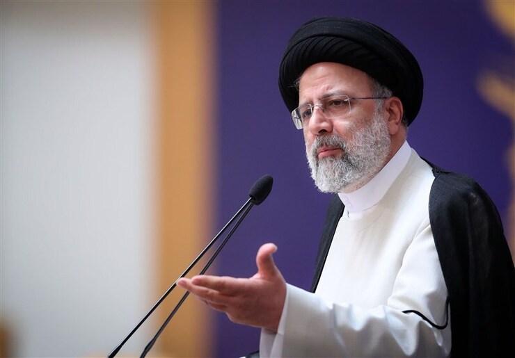 رئیس جمهور با تشریح ضرورت‌ها و الزامات بازسازی انقلابی ساختار فرهنگی کشور، تاکید کرد: در کنار ستاد و مرکز اجرا و پیگیری این طرح عظیم که موظف است گزارش میزان اجرای این طرح را به شکل مستمر و منظم ارائه کند، شخصا اجرا و میزان پیشرفت این طرح را پیگیری خواهم کرد.