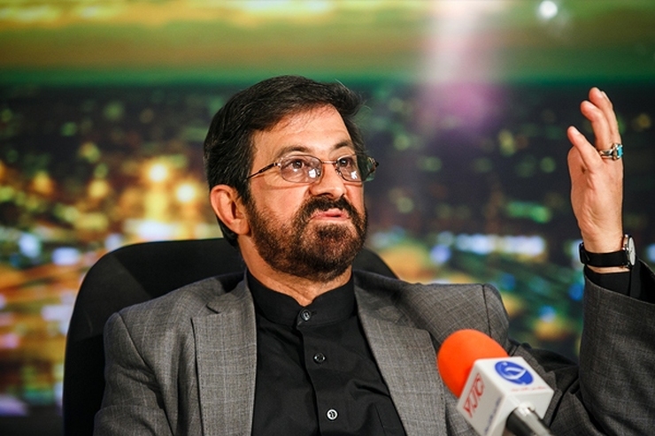 مرتضی طاهری مداح پیشکسوت اهل بیت (ع) گفت: در روزهای کنونی، عده‌ای با این اغتشاشات و دروغ‌پردازی‌ها کاسبی می‌کنند و به حسابشان پول می‌آید که باید با آنان سخت برخورد کرد.