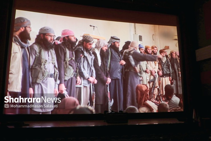مستند «ردیه‌های تکفیر» که هفته گذشته در سینما هویزه مشهد رونمایی و اکران شد با روایت ساخته شدن یک مکان در دمشق آغاز می‌شود؛ جایی به نام مرکز بین المللی اسلامی شام که برای مقابله با تروریسم و افراط گرایی زیر نظر وزارت اوقاف سوریه فعالیت می‌کند.