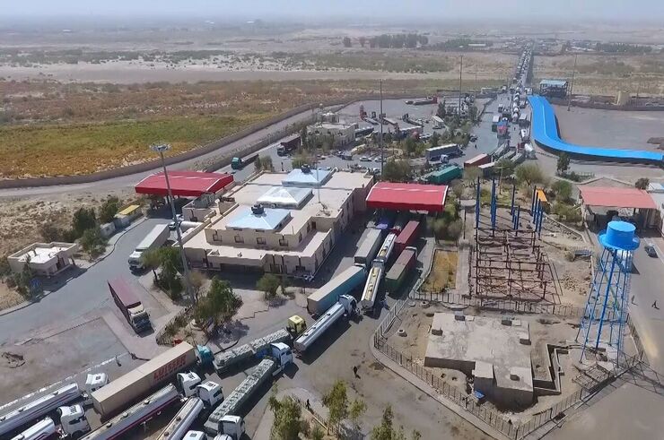 پایانه مرزی میلک به عنوان کریدور اقتصادی جمهوری اسلامی ایران در جنوب شرق کشور محسوب می شود.