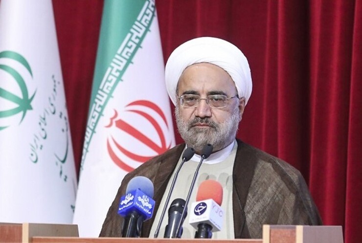 معاون اول قوه قضائیه، در بازدید از دادسرای شهید مقدس، در جریان آخرین وضعیت پرونده‌های متهمان اغتشاشات اخیر و افراد بازداشت شده قرار گرفت.