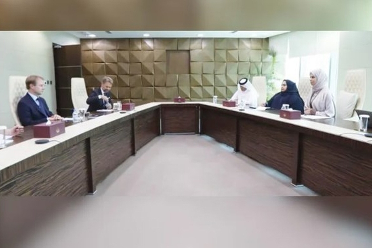«لولوه بنت راشد الخاطر»، معاون وزیر امور خارجه قطر، با «ژان باپتیست فایور»، سفیر فرانسه در قطر، روی تقویت همکاری‌های بین‌المللی در افغانستان گفت‌وگو کرده است.
