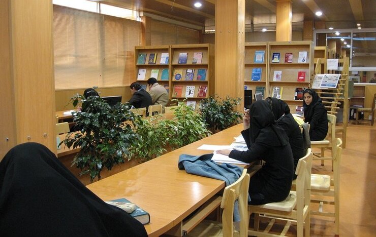 معاون پژوهش و فناوری دانشگاه تهران از تصویب افزایش ۱۰ برابری مبلغ حمایت از پایان‌نامه‌ها و رساله‌ها و همچنین افزایش ۱۰۰ درصدی مبلغ گرنت اعضای هیئت علمی خبر داد.
