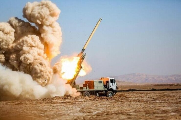 یگان‌های توپخانه و موشکی نیروی زمینی سپاه با اجرای آتش سنگین علاوه بر پشتیبانی از نیرو‌های عمل کننده مواضع و استحکامات دشمن فرضی را در هم کوبیدند.