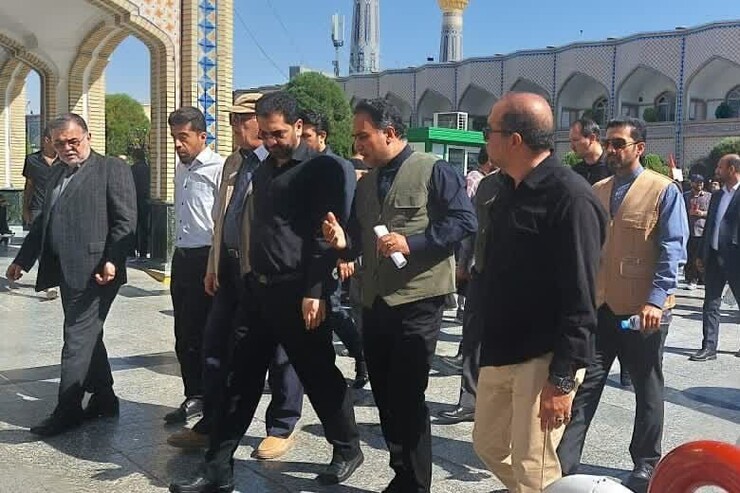 سید عبدالله ارجائی، شهردار مشهد مقدس از نحوه سرویس دهی خطوط تاکسیرانی اطراف حرم مطهر رضوی  و به ویژه خط باب الجواد(ع) بازدید کرد.