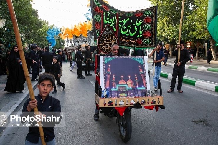 مواکب خدمت رسانی به زائران دهه آخر صفر در عرصه میدان شهدا در قالب مواکب: خیاطی، حسینیه کودک، واکس، پذیرایی، دفاع مقدس آماده خدمت رسانی به زائران خواهد بود.
