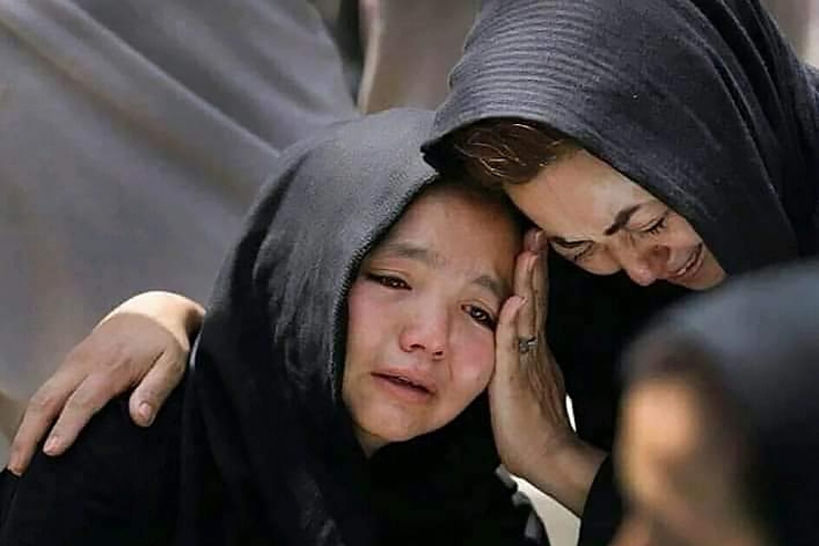 چاندرا آریا، عضو پارلمان کانادا با اشاره به حمله مرگبار به مرکز آموزشی کاج در کابل از مقامات کانادا خواست از طالبان بخواهد تا از هزاره‌ها در افغانستان محافظت کنند.