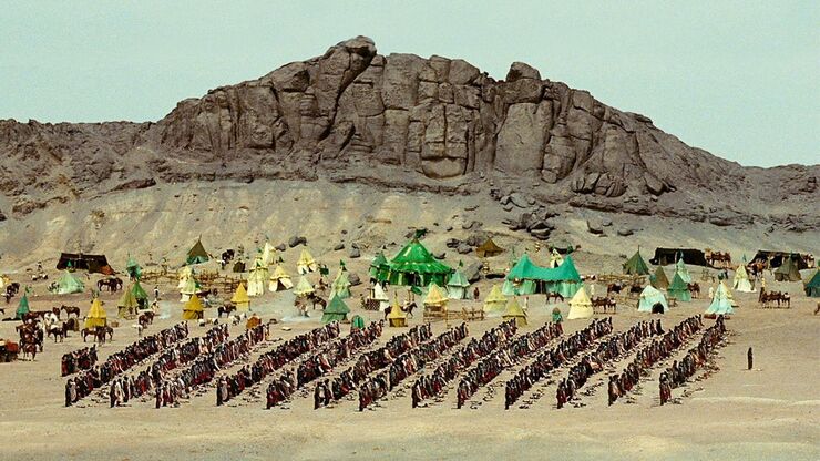 با گذشت ۱۰ سال از زمان ساخت فیلم تاریخی رستاخیز هنوز شرایط برای اکران این اثر سینمایی مهیا نشده است و همچنان به عنوان فیلم توقیفی سینمای ایران از آن نام برده می‌شود.