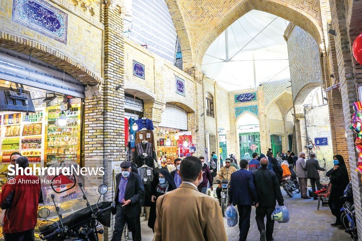 مسئولان استانی و شهری تأکید می‌کنند که با اجرای برنامه‌های مختلف مانند افزایش توزیع کالا‌های اساسی و به ویژه نان و تشدید نظارت بر بازار‌ها و مراکز اقامتی درصدد ند خدمات دهی بخش‌های مختلف در دهه آخر صفر در مشهد دچار مشکل نشود.