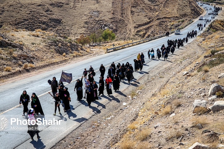 بازدید معاون اجرایی رئیس جمهور از مسیر زائران پیاده امام رضا (ع) به وسیله بالگرد