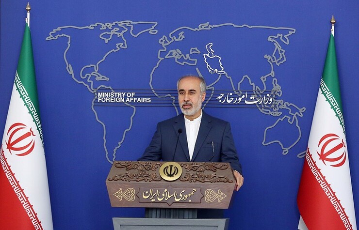 سخنگوی وزارت امور خارجه درباره رویکرد دشمنان نوشت: «در اغتشاشات اخیر، رهبران سیاسی آمریکا و بعضاً اروپا، رسانه‌های آنان و نیز رسانه‌های فارسی معاند مورد حمایت غرب، از یک رخدادِ غم‌انگیزِ در حال بررسی سوءاستفاده کردند.»