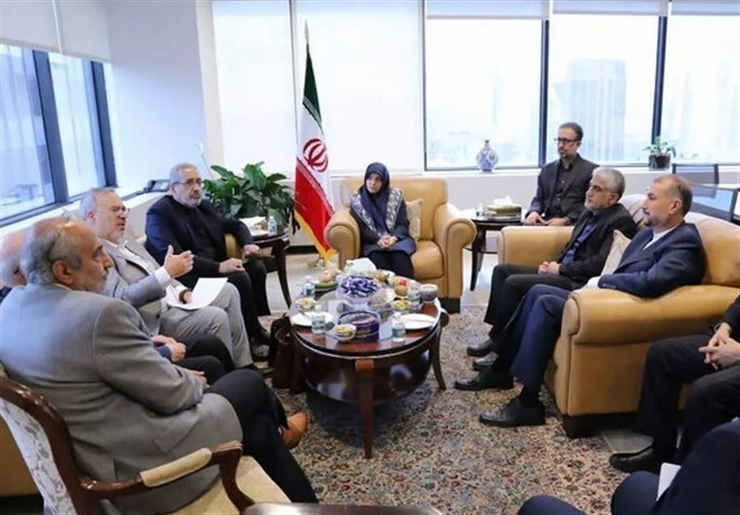 همزمان با سفر رئیس جمهور به نیویورک، بخش صدور کارت ملی ایرانیان مقیم آمریکا توسط دفتر حفاظت منافع ایران در واشنگتن راه اندازی شد.